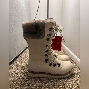 ❗️SOLD❗️Royal Canadian Women Boots